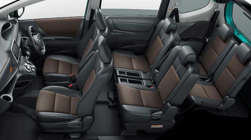 Интерьер Toyota Sienta