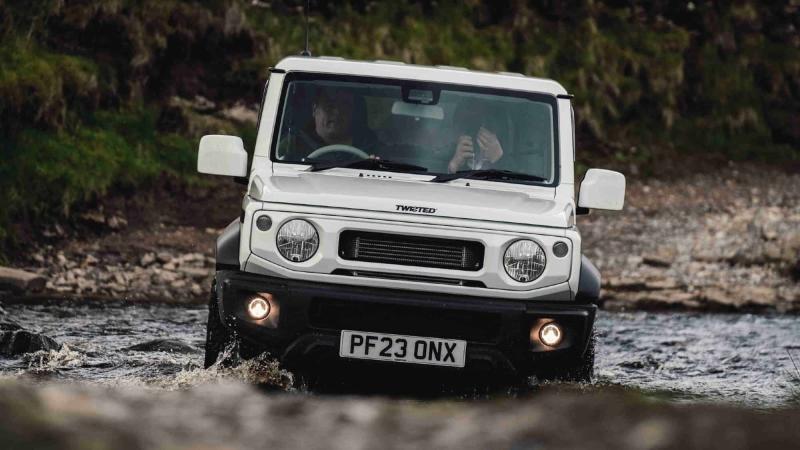 Модернизированный внедорожник Land Rover Defender…
