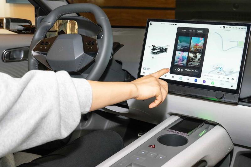 Концепт мультимедийной системы Hyundai Pleos