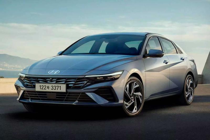 Hyundai Elantra 2025
