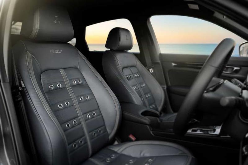 Интерьер Mitsuoka M55 1st Edition