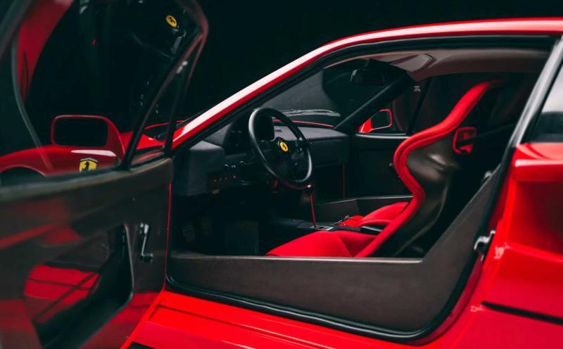 Салон Ferrari F40 Алена Проста (1990)