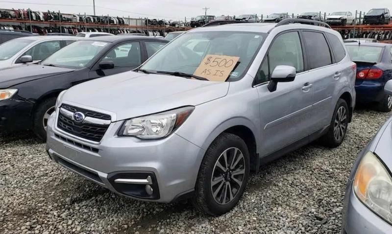 Subaru Forester на дилерской стоянке