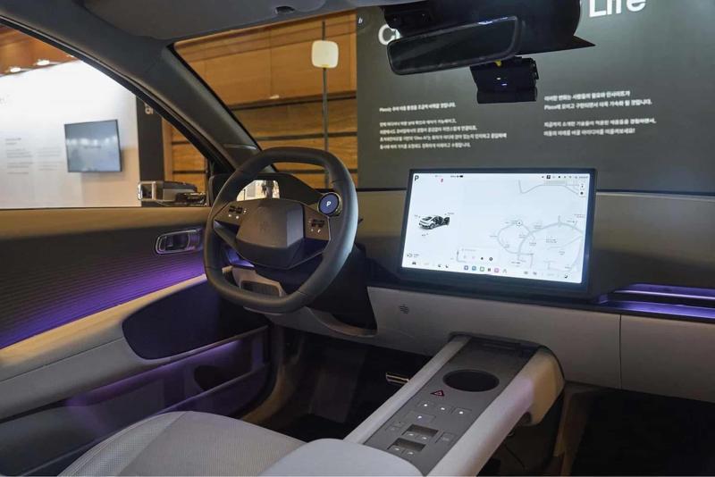 Концепция интерьера Hyundai Pleos Connect