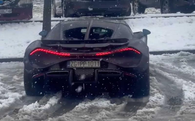 Прототип Bugatti Tourbillon VP1, застрявший в…
