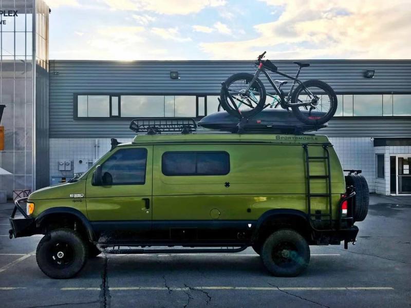 Ford E350 Econoline 2000 года выпуска,…