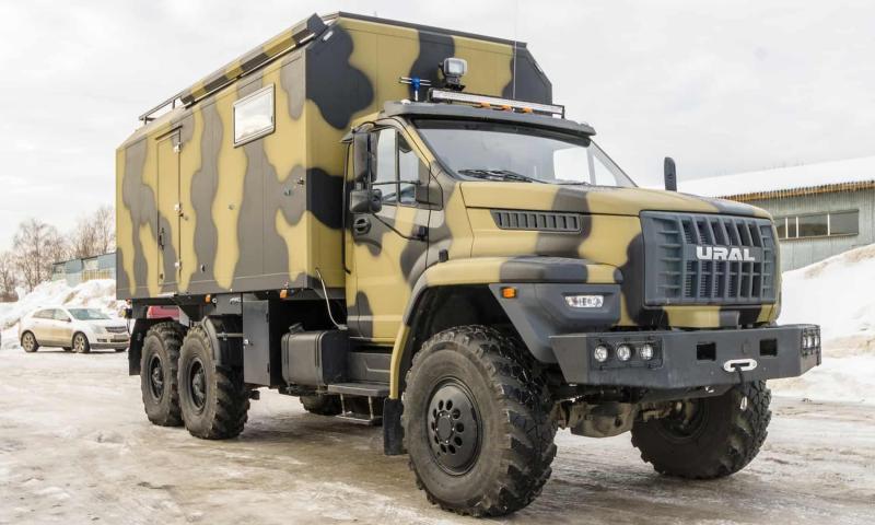 Хардкорный шестиколесный грузовик «Урал Next»…