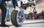 Автомеханик советует скорее «переобуть» автомобиль и проверить…