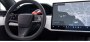 Компания Tesla распродала модернизированный круглый руль всего за…