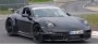 Обновленный Porsche 911 GTS дебютировал на шпионском снимке с…