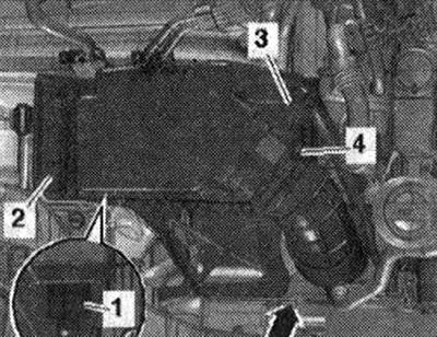 Отсоединить штекерный разъем -3- расходомера…