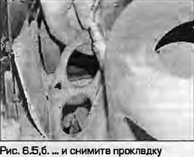 5. Отверните гайки и отсоедините приемную трубу…