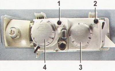 Винты регулировки фар ваз 2112. Регулировка света фар соболь. Регулировка фар ваз 21 10. Регулировка противотуманных фар ваз 2110. Отрегулировать фары 2112.
