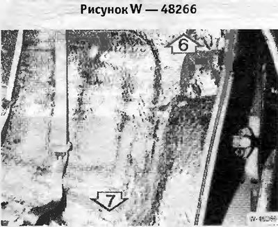 Потянуть спинку заднего сидения -8- за верхнюю…