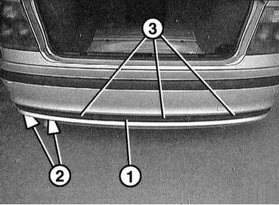 6. У автомобилей с системой предупреждения об опасном сближении при парковке снимите крышку -1-.…