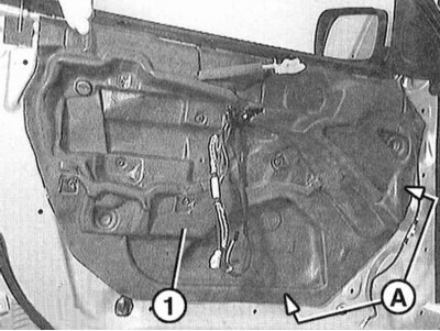 14. Отсоедините по контуру крышку -1- от двери. Для этого потяните ее немного пальцами, затем…