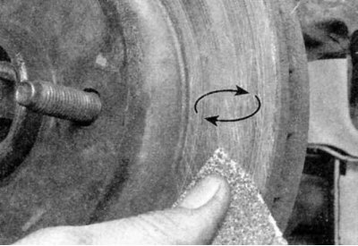 Рекомендуется протачивать диски независимо от показаний индикатора, чтобы добиться гладкой, плоской…