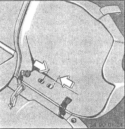 Заднее сиденье состоит из трех частей. Для размещения длинномерных предметов подушка и спинка…