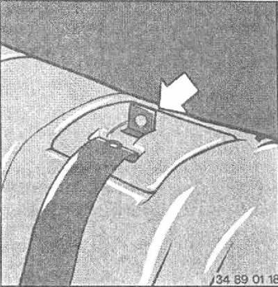 При желании подушку сиденья можно снять.