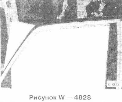 Щель между стеклом и рамой окна должна быть…
