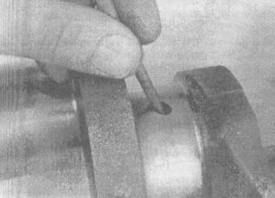 19.1. Края масляных отверстий нужно закруглять,…