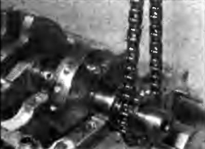 Рис. 2Е.45. Установка на коленчатый вал двигателя…