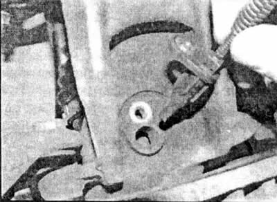 23.21. Аккуратно попытайтесь извлечь датчик из…