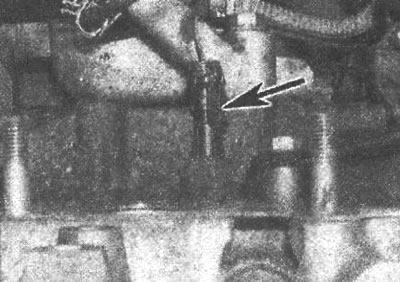 Рис. 3.53. Расположение датчика давления масла
