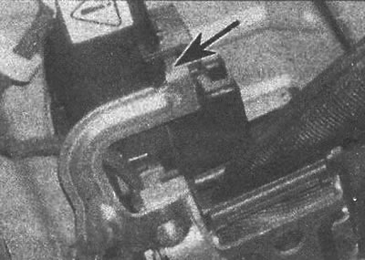 Рис. 19.114. Расположение блокировки механизма…