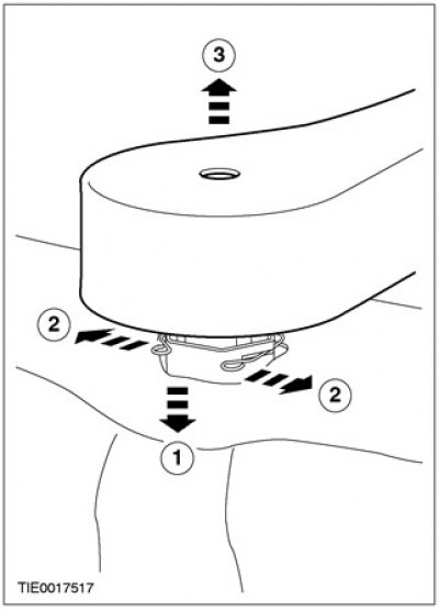 3. Снимите подлокотник.