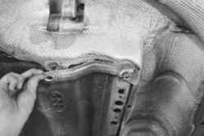 2. …и снимите пластину.