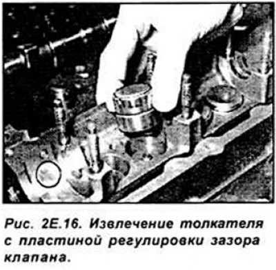Снимите крышки подшипников распределительного…