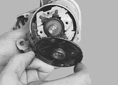 12. …и снимите крышку.