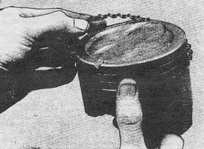 Рис. 21.9а Установка расширителя маслосъемного…