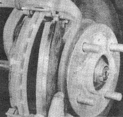 Рис. 2.6ж Снимите внешнюю колодку