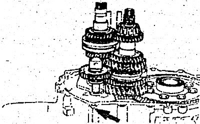 11. Установите шестерню заднего кода.