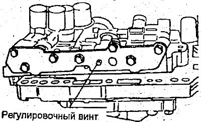 7. Поверните регулировочный винт регулирующего…