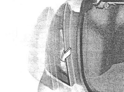 4. Снимите задний фонарь.