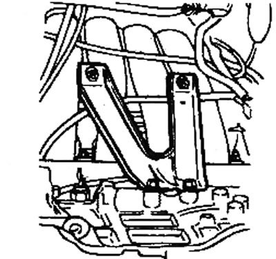 14. Отверните кронштейн впускного коллектора.