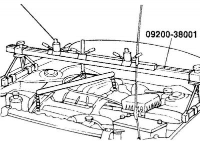 Рис. 3.103. Закрепление двигателя на траверсе