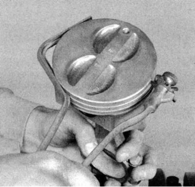 4. Канавки под установку поршневых колец могут быть прочищены при помощи специального инструмента,…