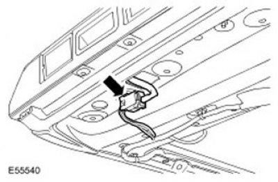10. Отсоедините электрические разъемы фонаря…