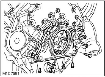 5. Отверните 6 болтов с головкой Torx и 6…