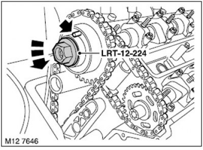 4. Установите приспособление LRT-12-224 на VCC…
