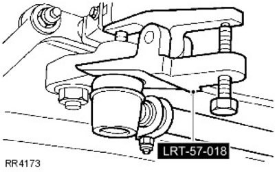 4. Используя съемник LRT-57-018, отсоедините…