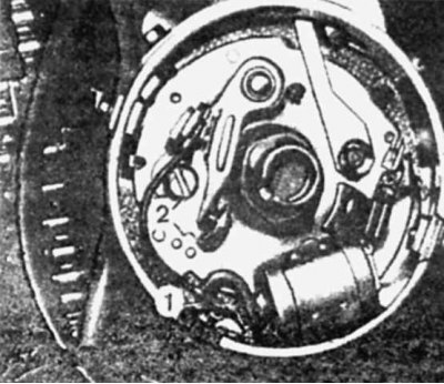 1 - наконечник провод; 2 - винт крепления