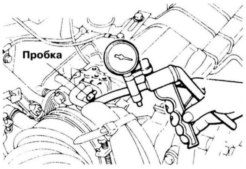 2. Закупорьте открытый штуцер на корпусе дросселя.