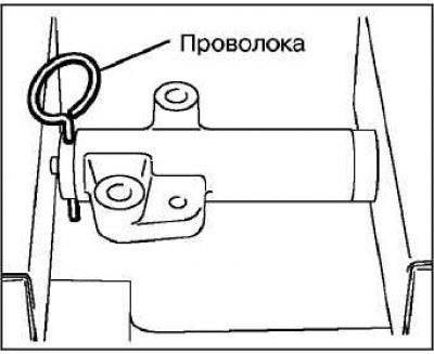 Как только отверстия будут совмещены, вставьте в…