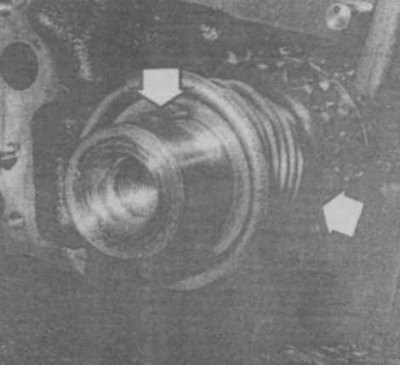 19.12 При сборке шпонка должна быть обращена…