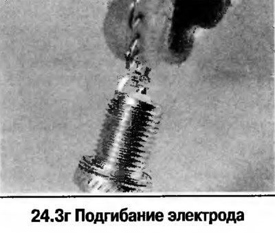 3. Выверните свечи и вверните новые. Свечи,…